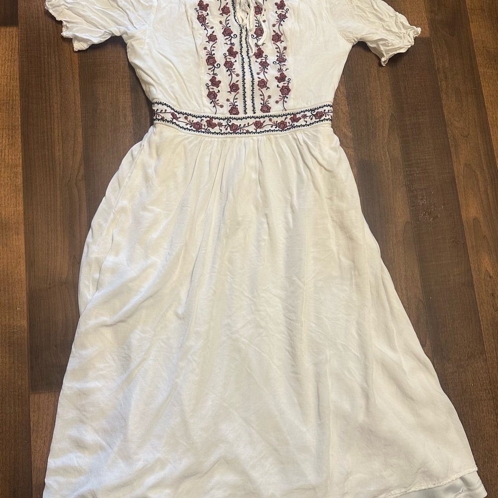 Stevie Hender Cream and Purple Ruffled Tiered Sundress - Picture 4 of 8